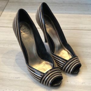 Saks open toe leather shoes